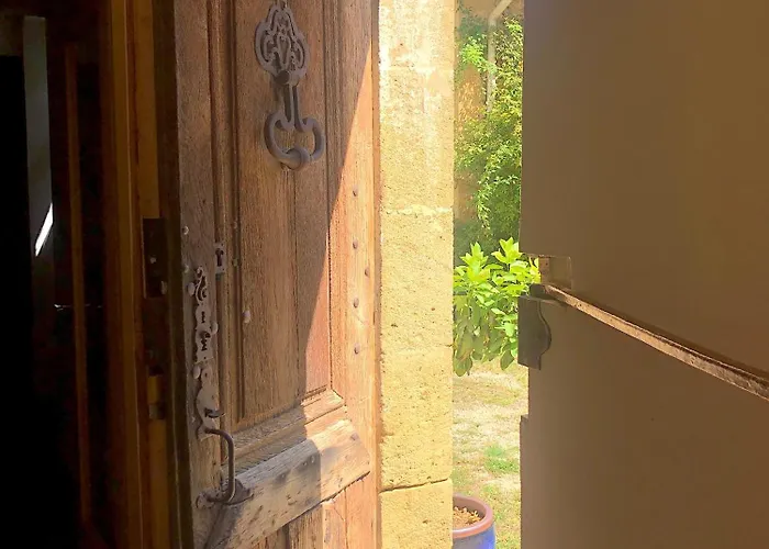 Domaine Le Berdoy Nocleg ze śniadaniem *