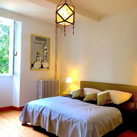 Oda ve Kahvaltı Domaine Le Berdoy